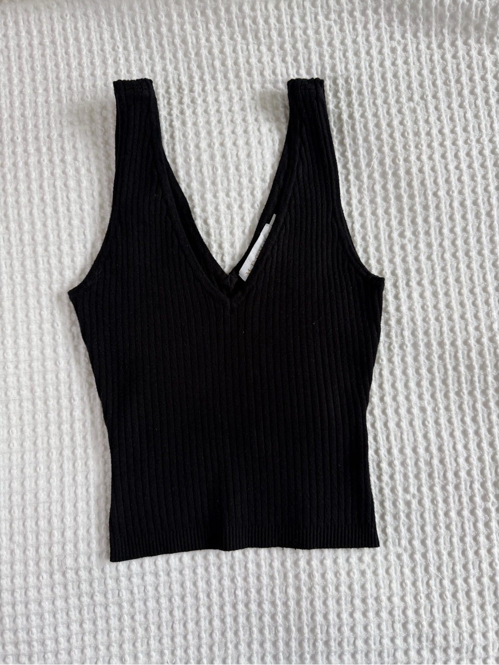 Meshki Black Ribbed V-Neck Tank